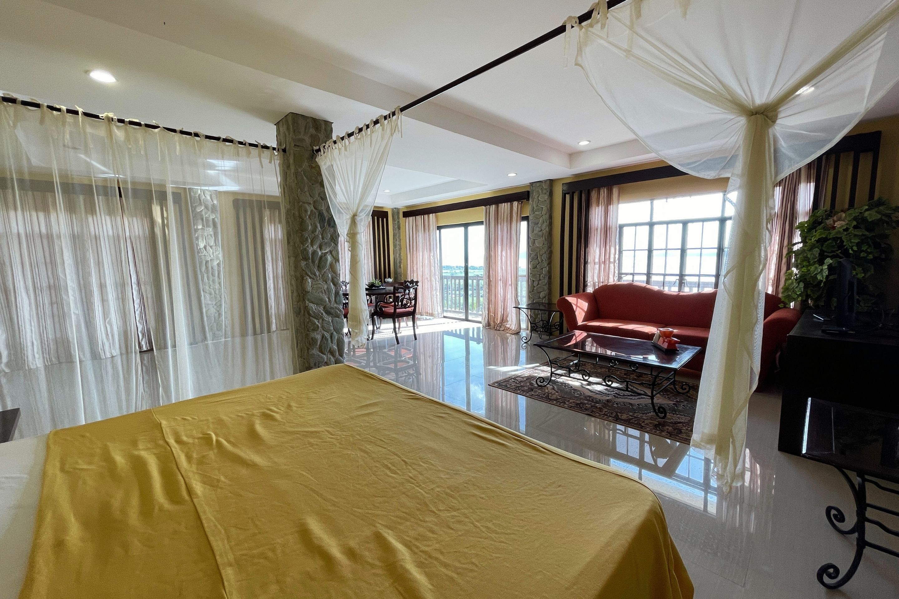 Presidential Suite | Iron/ironing board