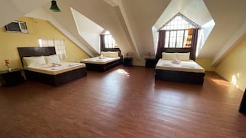 Family Room | Iron/ironing board