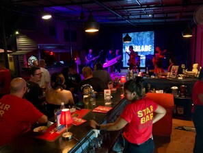 Café da manhã, almoço e jantar