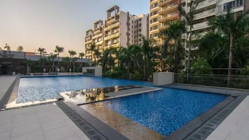 Kolam renang outdoor