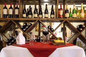2 Restaurants; Frühstück, Mittagessen und Abendessen werden serviert