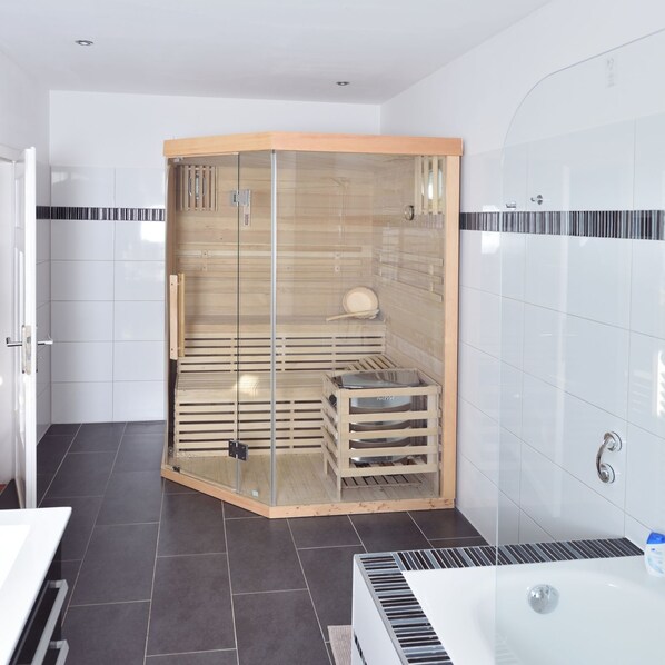 Sauna - Central Sauna & Loft Apartments (Leipzig)