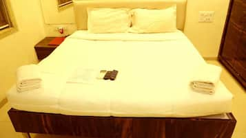 Egyptian cotton sheets, premium bedding, memory foam beds, free WiFi