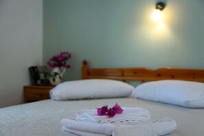 Double Room, Sea View | Soundproofing, free WiFi, bed sheets - Hotel Nostos (Lefkada)