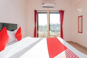 Verduisterende gordijnen, geluiddichte muren, gratis wifi, beddengoed