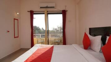 غرفة ديلوكس (AC) | شرفة