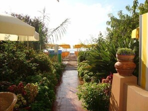 Exterior detail - Residence Villa Marina Apartments (Diano Marina)