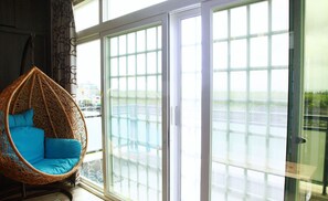 Deluxe Quadruple Room | Desk, free WiFi - Lai Yi Ke Homestay (Baisha)