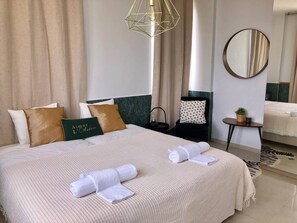 Căn hộ tiện nghi đơn giản | Màn/rèm cản sáng, bàn ủi/dụng cụ ủi quần áo 