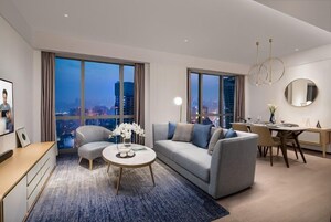 Una televisión de pantalla plana