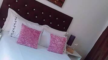 Standard Room | Individually decorated, individually furnished, laptop workspace