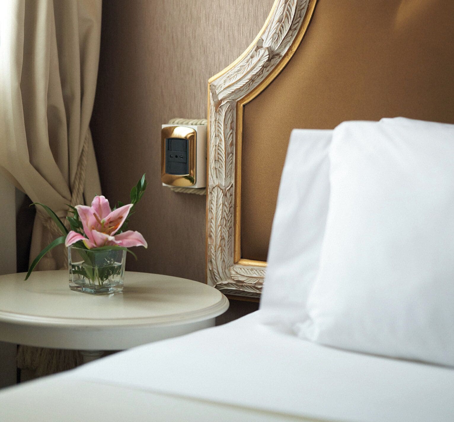 Superior Single Room (With French Bed)