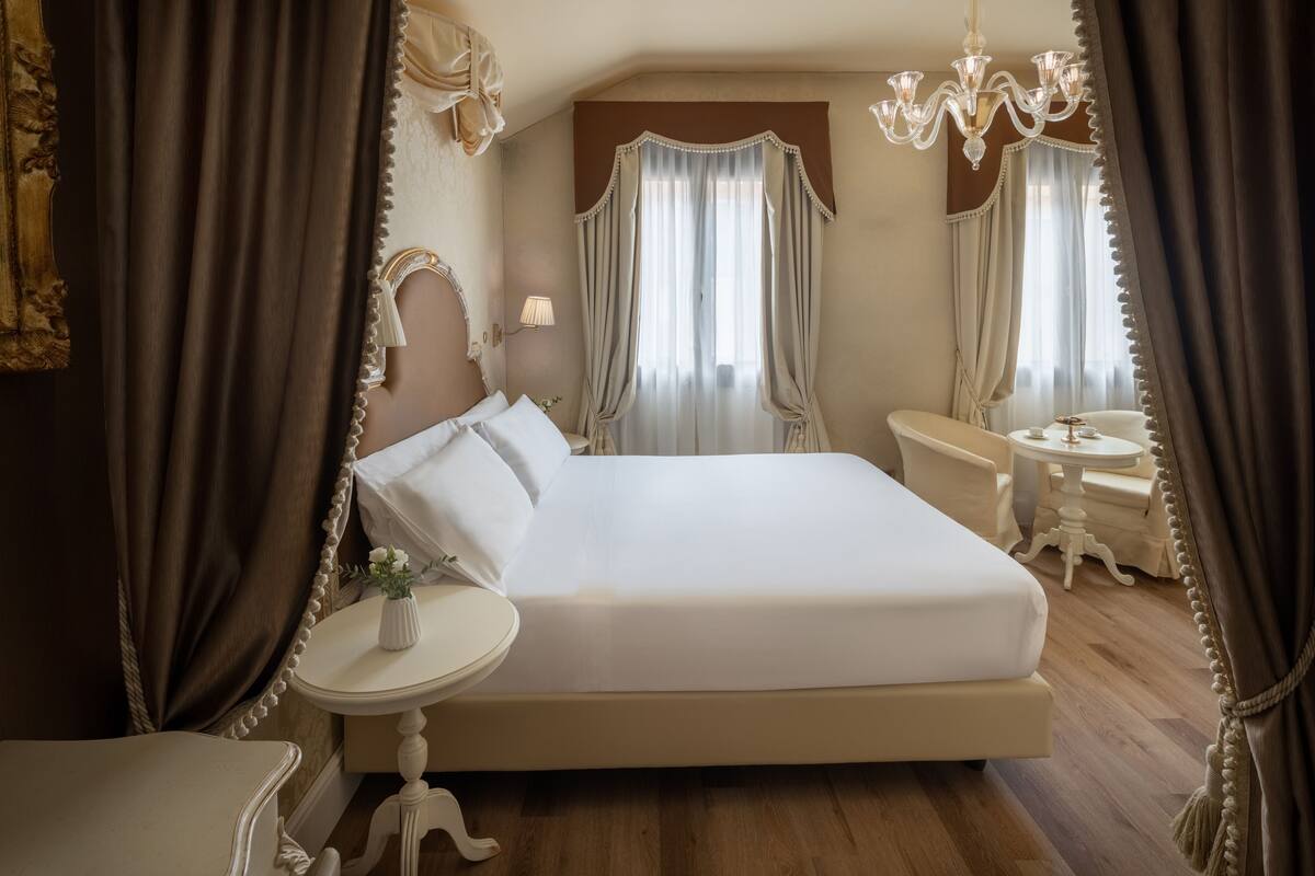 Hypo-allergenic bedding available, minibar, in-room safe, desk