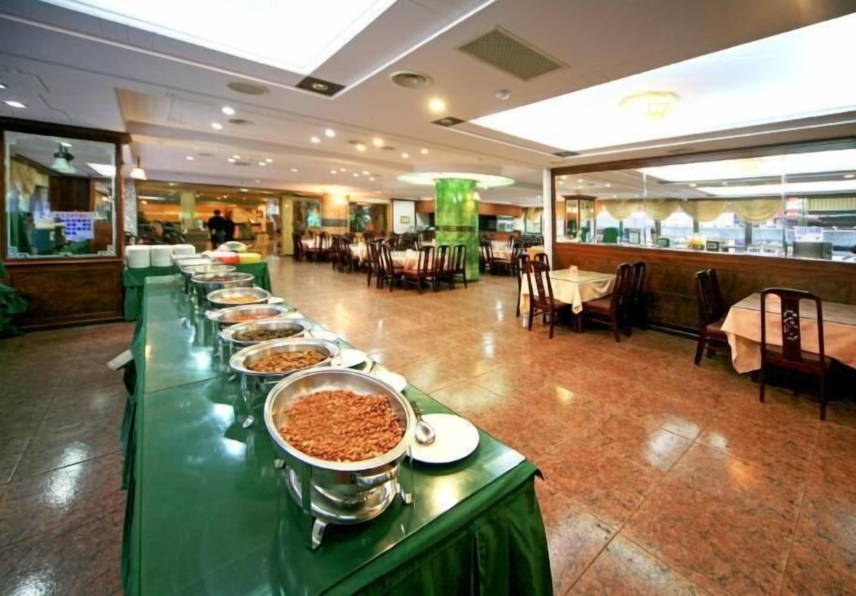 Free daily local cuisine breakfast 
