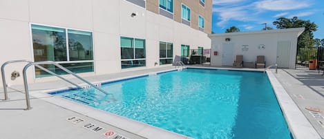 Outdoor pool, open 10:00 AM to 10:00 PM, sun loungers