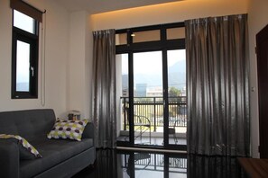 Flat-screen TV - Morning Homestay (Puli)