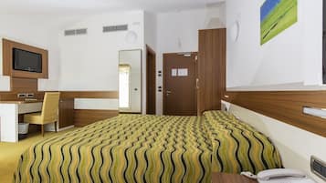Economy Double Room | In-room safe, desk, free WiFi, bed sheets