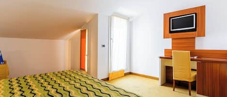 Economy-Doppelzimmer | Zimmersafe, Schreibtisch, kostenloses WLAN, Bettwäsche
