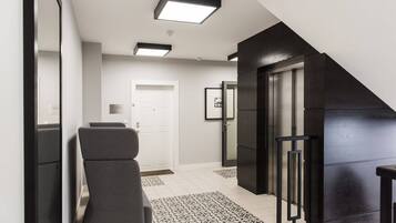 Deluxe Apartment | Interior