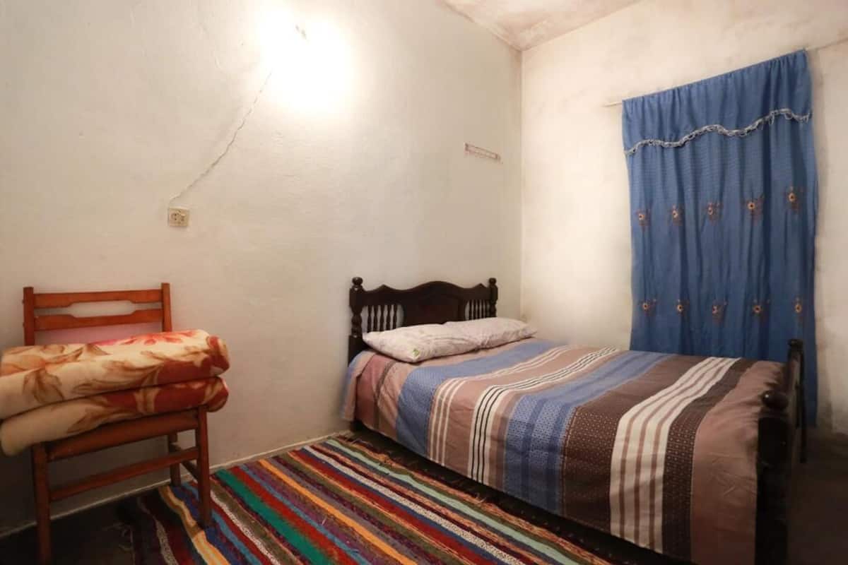 Double Room | Soundproofing, free WiFi, bed sheets