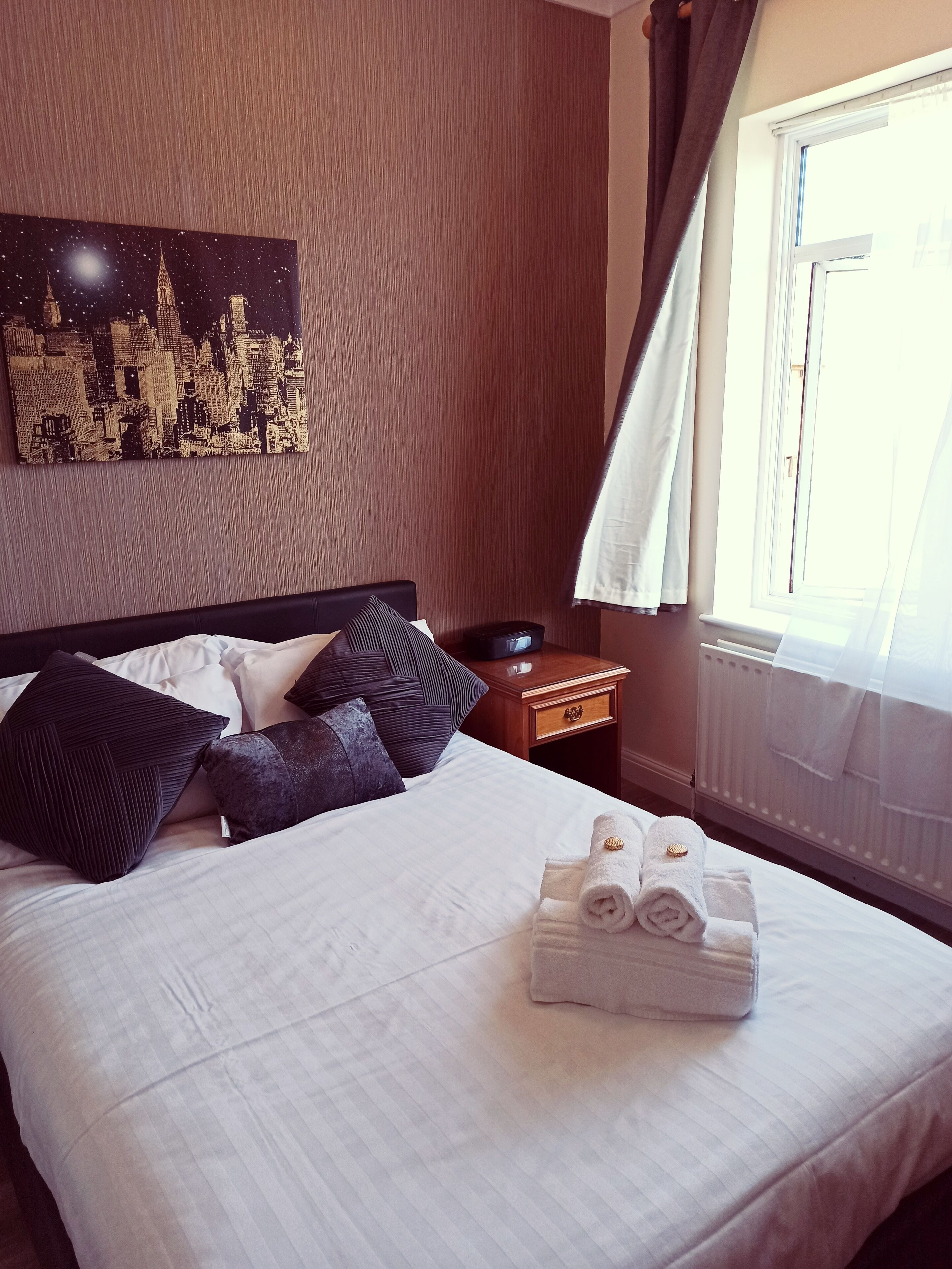 standard double room | 1 bedroom, desk, laptop workspace, blackout curtains