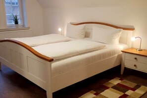 Apartment, 2 Schlafzimmer | 2 Schlafzimmer, Schreibtisch, Bügeleisen/Bügelbrett, kostenloses WLAN