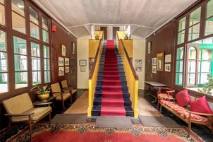 Royal Suite | Hypo-allergenic bedding, in-room safe, desk, laptop workspace