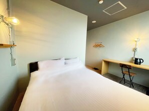 Double Room, Non Smoking | In-room safe, desk, free WiFi - Grand Hotel Seifuso (Omuta)