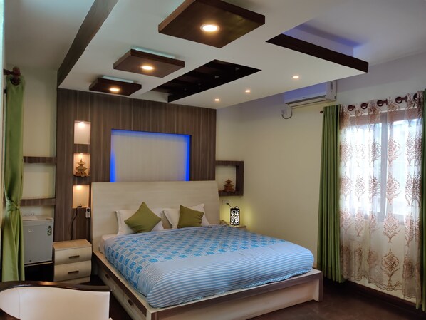 Superior Room | Premium bedding, memory-foam beds, minibar, blackout curtains - Hostmandu (Lalitpur)