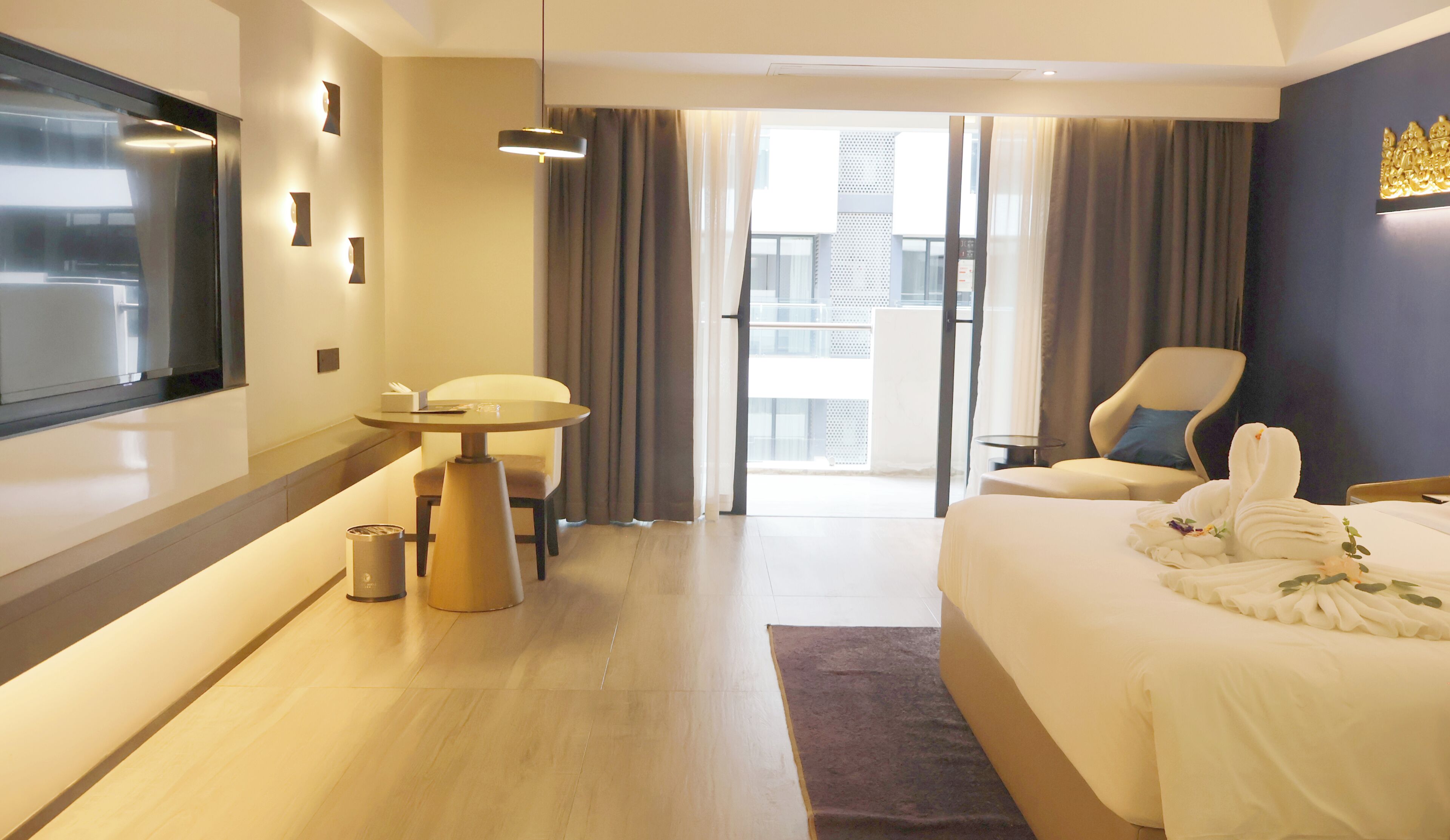 Habitación ejecutiva doble | Caja fuerte, escritorio, espacio para trabajar con un portátil