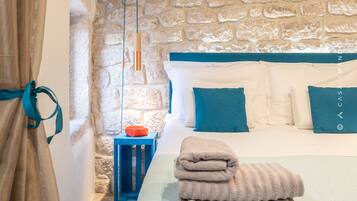 Camera doppia (Room 1, Patio View, First Floor) | Biancheria da letto di alta qualità, materassi in memory foam