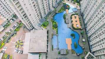 Kolam renang outdoor