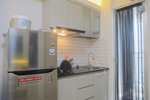 อพาร์ทเมนท์, 2 ห้องนอน | ครัวขนาดเล็กส่วนตัว | ตู้เย็น, เตาประกอบอาหาร, เครื่องครัว/จาน/ช้อนส้อม