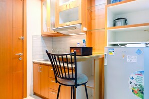 Apartment, 2 Bedrooms | In-room dining