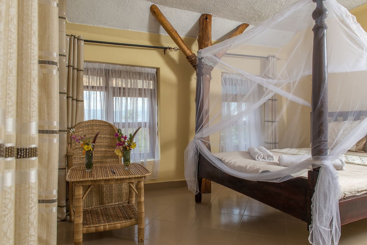 Deluxe Double Room | Individually furnished, laptop workspace, soundproofing