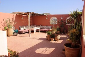 Terrace/patio - Tifawin Apartment (Mirleft)