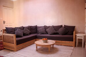 Departamento | Área de sala de estar | Televisión de pantalla plana