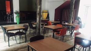 Unclassified image, 2 of 16, button - Fancy Hotel (Sunyani)