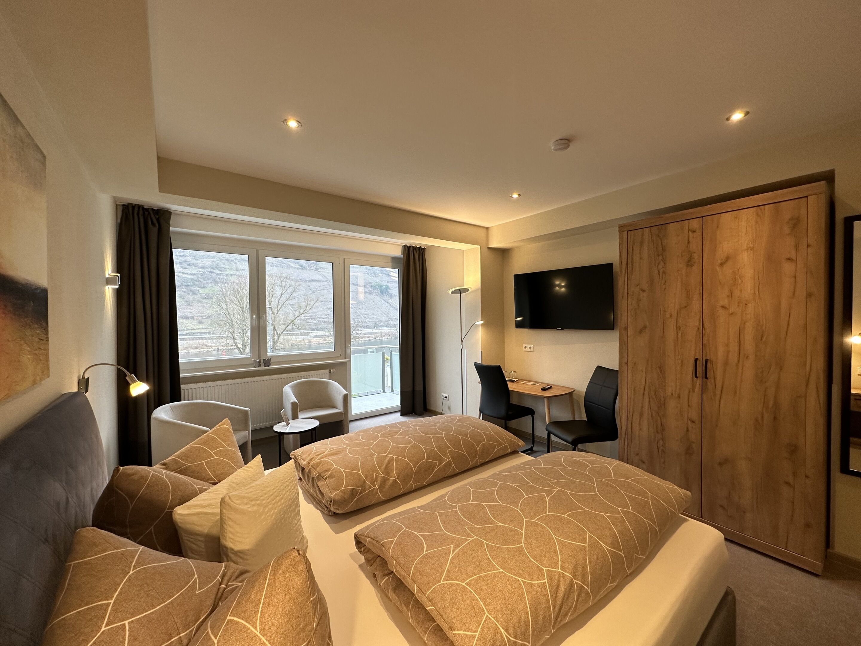 Standard Double Room, Accessible, Private Bathroom (Moselblick) | Blackout curtains, soundproofing, free cots/infant beds, rollaway beds