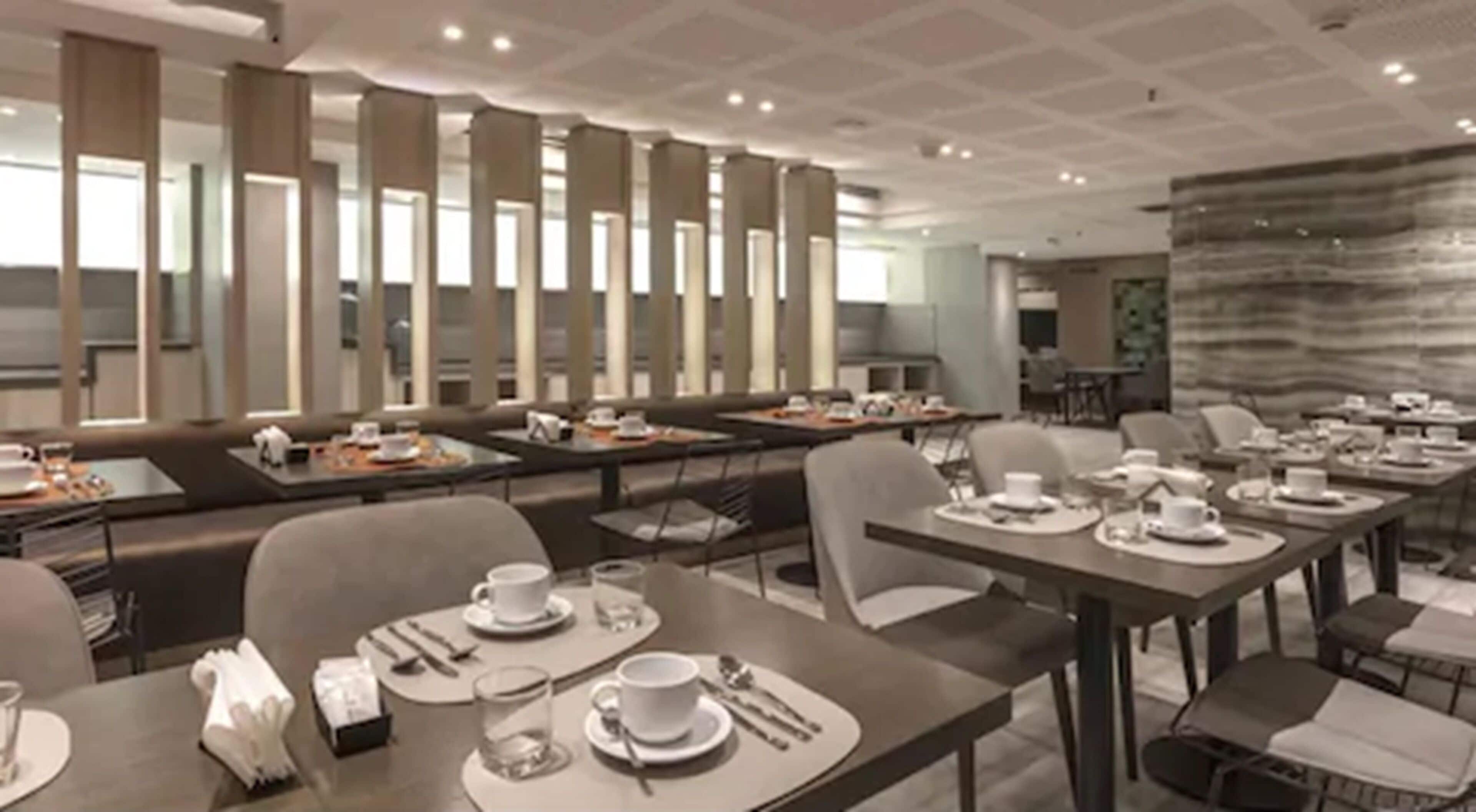 daily buffet breakfast (usd 15 per person)