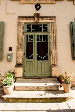 Entrée de l’hébergement