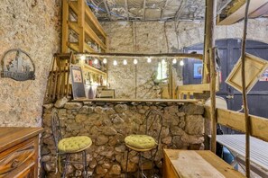 Tasting room - La Calade (Montouliers)