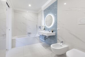 Apartment, 1 Bedroom | Bathroom | Separate tub and shower, deep soaking tub, rainfall showerhead - Sara Home 2 (Sorrento)