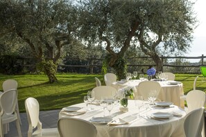 Outdoor wedding area - Villa Elia (Massa Lubrense)
