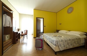 Coffres-forts dans les chambres, Wi-Fi gratuit, draps fournis