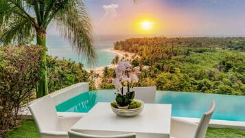 2 piscinas al aire libre