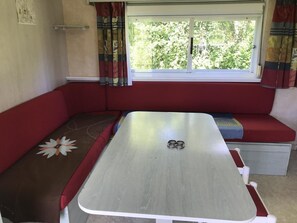 Basic Mobile Home | Living area