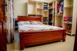 In-room safe, desk, soundproofing, iron/ironing board