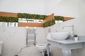 Club Apartment (KH 5) | Bathroom