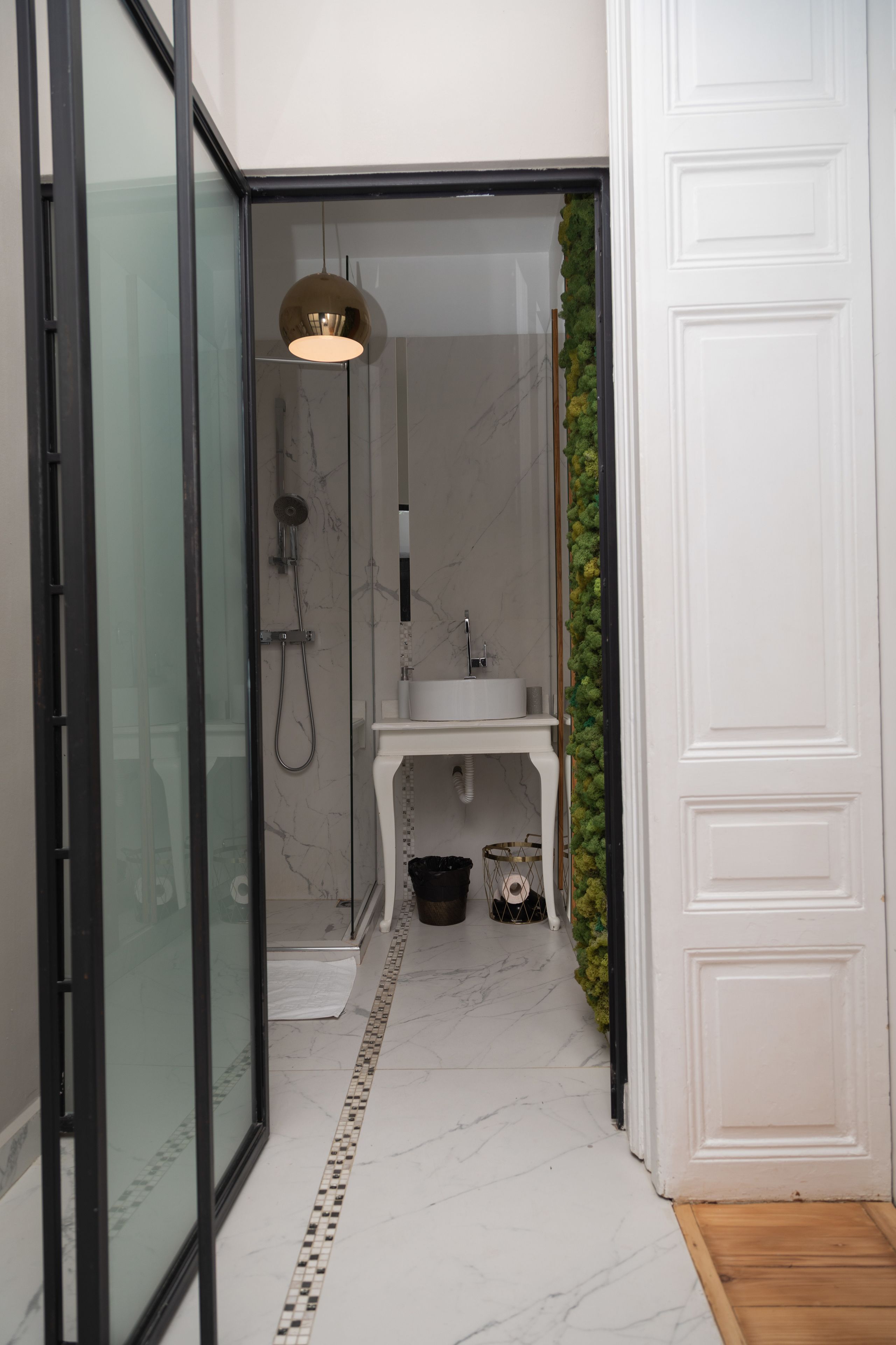 Appartement Exclusif (KH 3) | Salle de bain | Sèche-cheveux, serviettes fournies, savon, shampoing